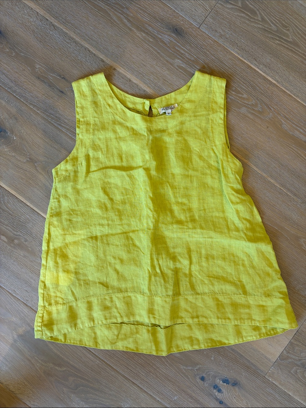 Sleeveless Linen Tank Top in Bright Yellow/Green